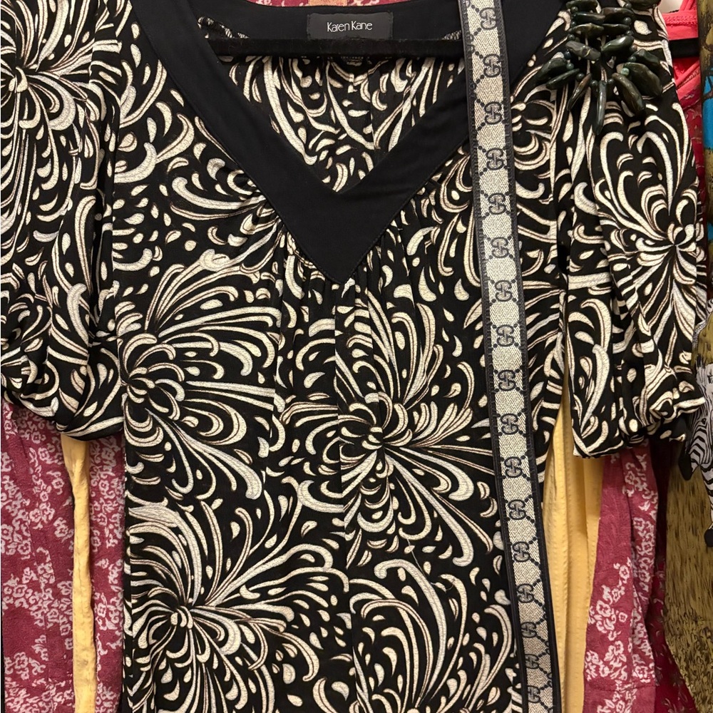 Karen Kane Black and White Graphic Ruffled Blouse